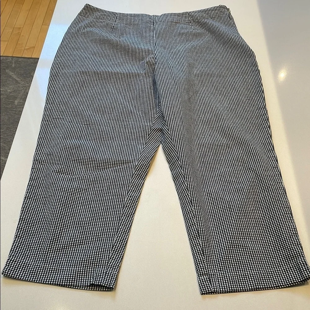 Harris Wallace Gingham Capri Pants, Black/White. Lightweight breathable Size 14 - Picture 4 of 10
